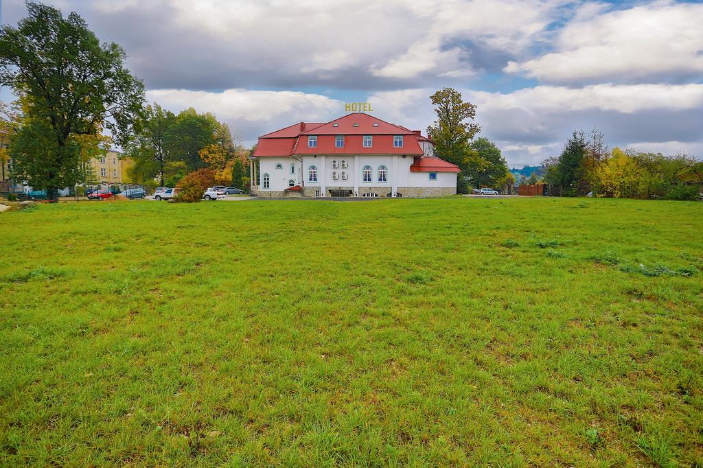 Hotel Garden Boleslawiec  Exterior foto